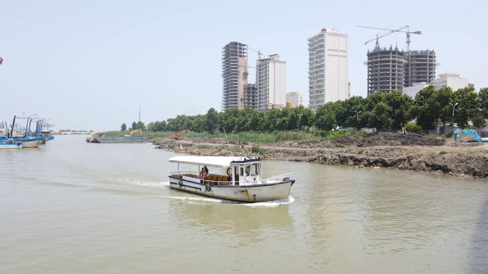 کشتی تفریحی بابلسر - قوی سفید