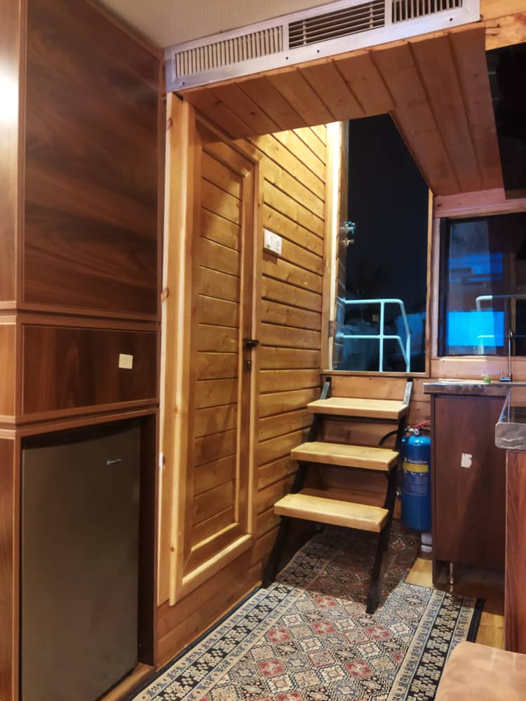 کشتی تفریحی آلباتروس بوشهر