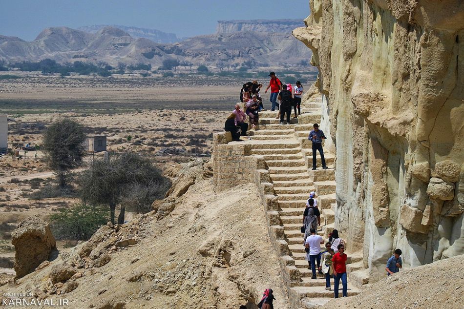 غار خربس قشم