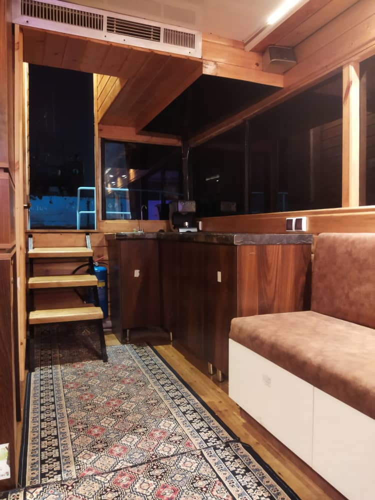 کشتی تفریحی آلباتروس بوشهر