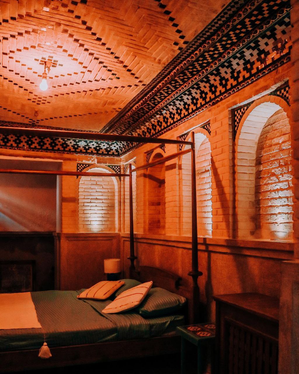 رزرو عمارت فیل اتاق زندیه
