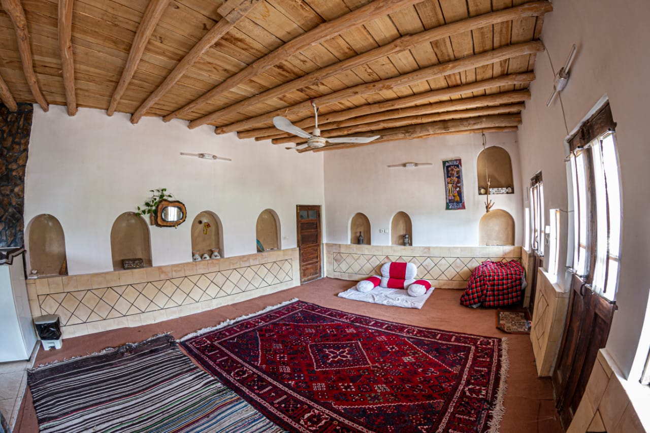 رزرو بوم گردی آرامش برزک - گل محمدی