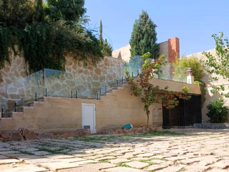 ویلا فوق لوکس دوطبقه صدرا - کد 136