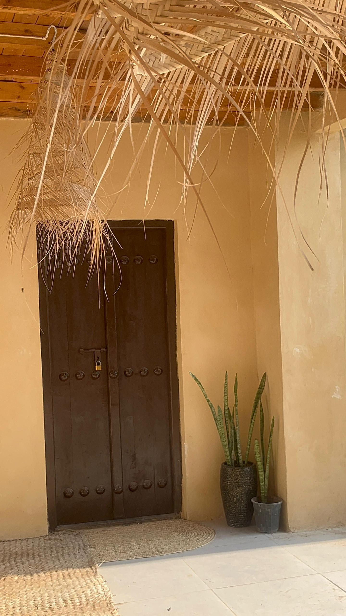 اتاق سوئیت بوم گردی تبن کوشکنار