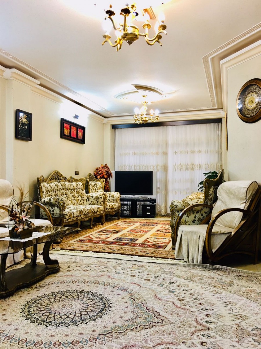 واحد دوخوابه خیابان کاوه