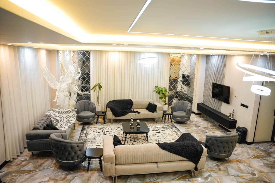 ویلا باغ یکخواب شیک صدرا