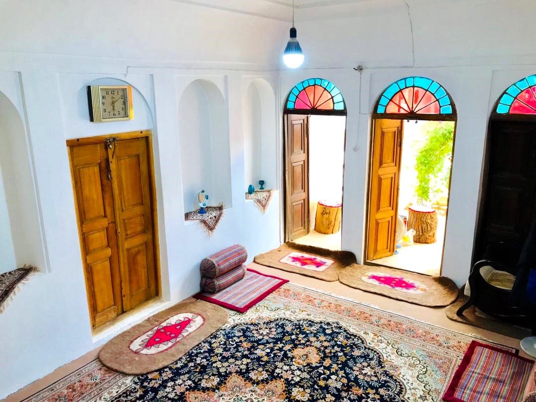 رزرو اقامتگاه بوم گردی صد طاقچه - اتاق سه دری