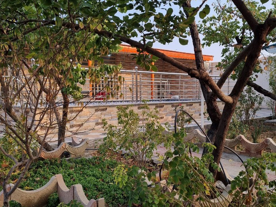 باغ ویلای دربست قلعه سفید