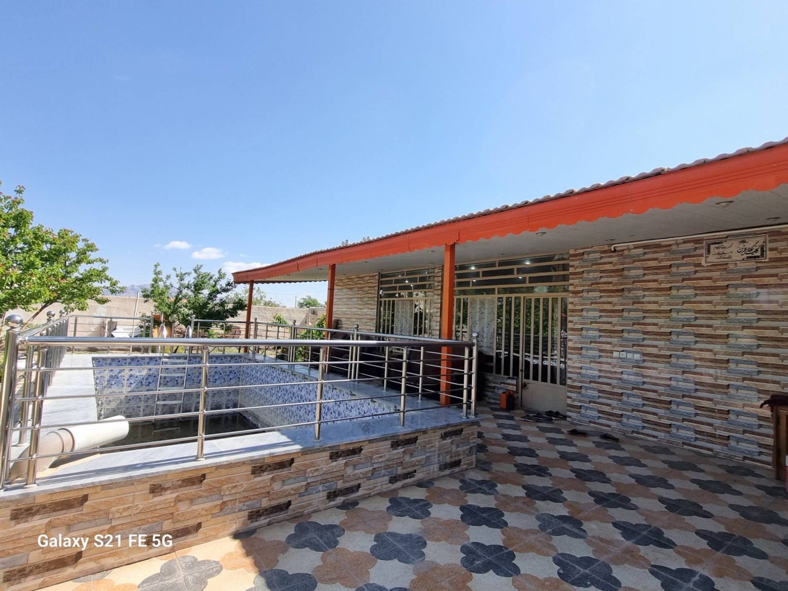 باغ ویلای دربست قلعه سفید