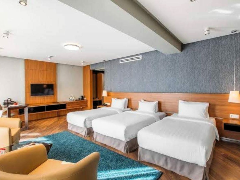 اتاق سه تخته هتل گلدن پلاس تفلیس - Golden palace 4 star