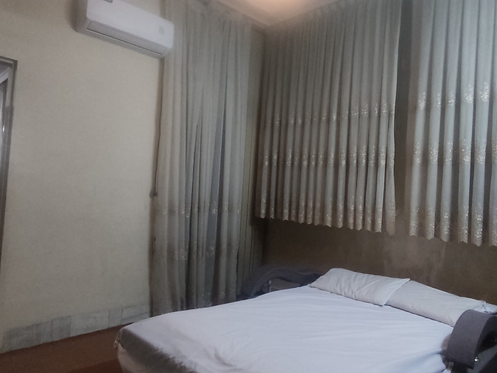 دو خوابه همکف اصفهان