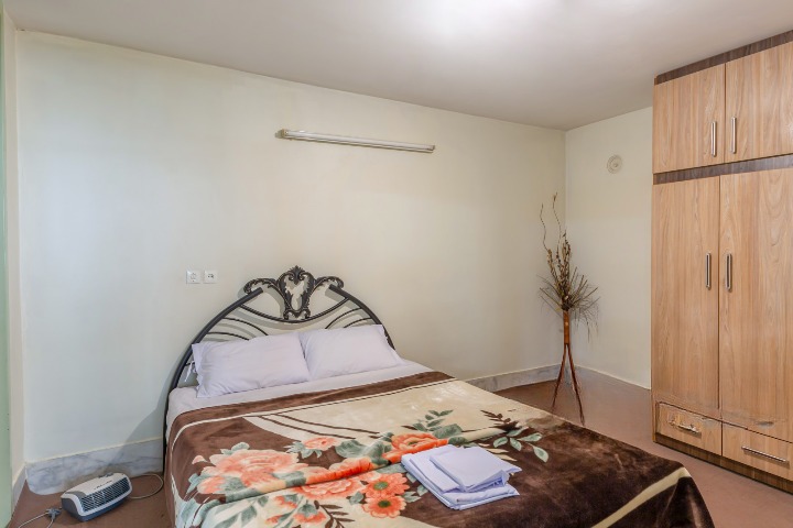 دو خوابه با دسترسی پیاده به میدان نقش جهان