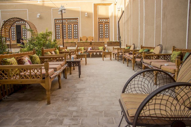 اتاق چهار تخته هتل پارسیک یزد