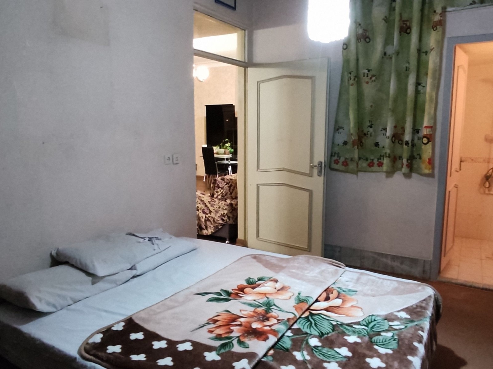 دو خوابه همکف اصفهان