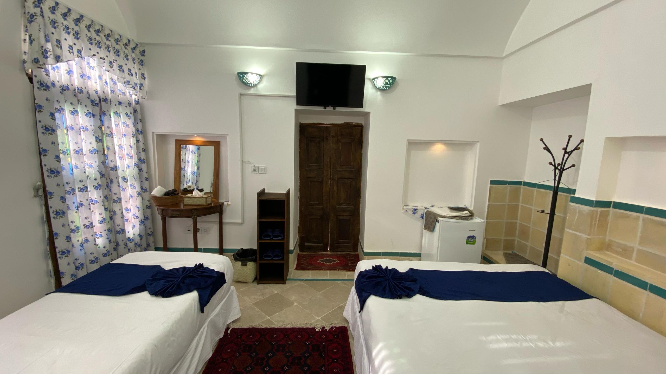 اتاق سه تخته عمارت کیوان