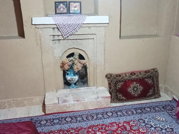 رزرو بومگردی سرای معلم کوه کرکس- واحد 4 - نطنز