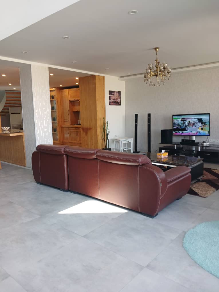 ویلا فوق لوکس دوطبقه صدرا - کد 136