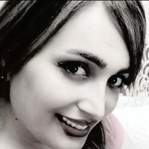 خانم دارابی
